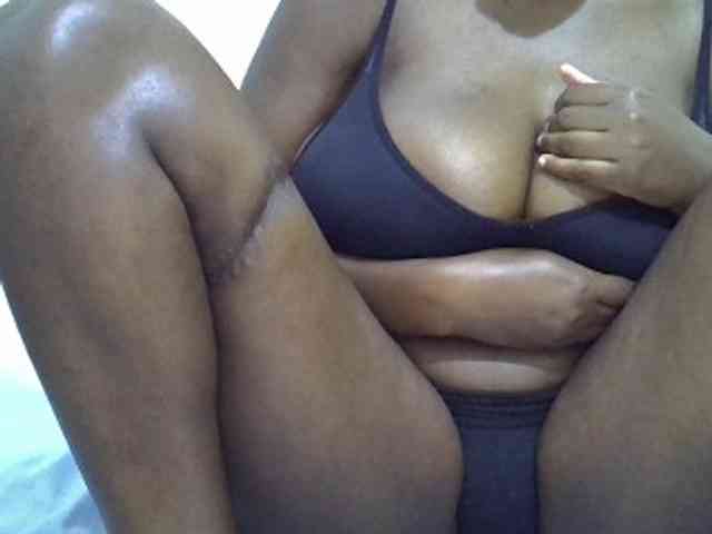 Bigboobs77 webcam