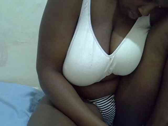 Bigboobs77 webcam