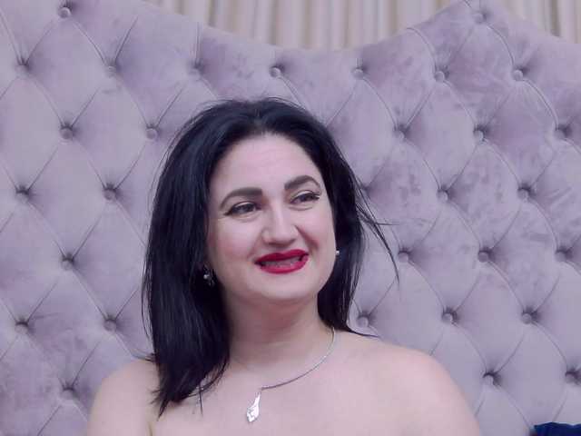 CassidyVelvet's BongaCams show and profile