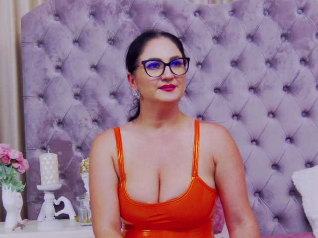 Sex chat gratuit in direct cu CassidyVelvet pe BongaCams