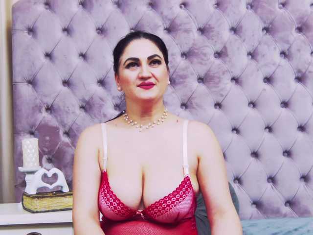 Sex chat gratuit in direct cu CassidyVelvet pe BongaCams