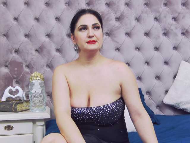 Sex chat gratuit in direct cu CassidyVelvet pe BongaCams