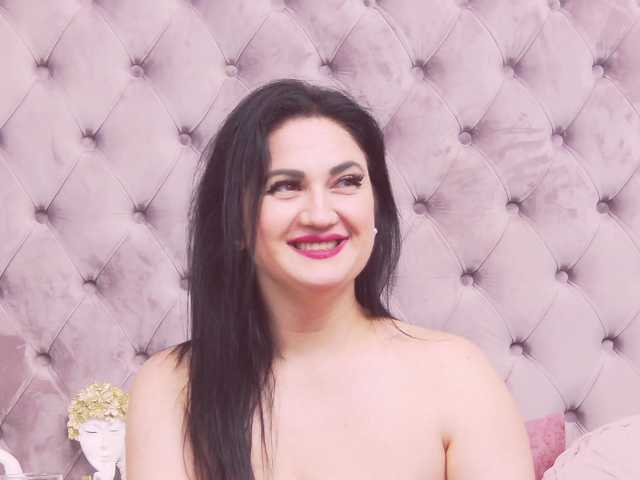 CassidyVelvet Live Cam on BongaCams