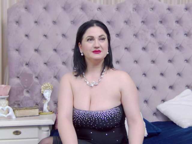 CassidyVelvet's BongaCams show and profile