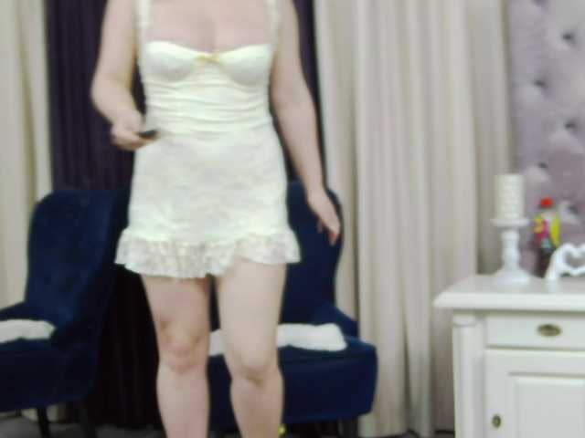 Sex chat gratuit in direct cu CassidyVelvet pe BongaCams
