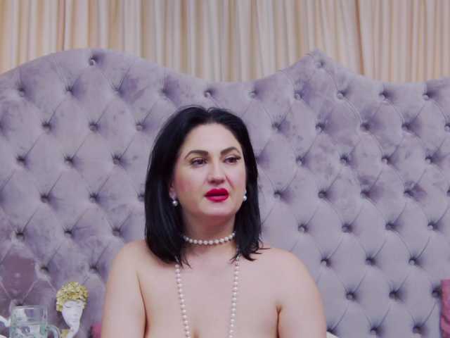 CassidyVelvet's BongaCams show and profile