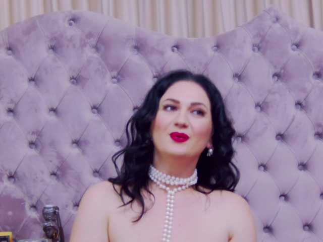 Sex chat gratuit in direct cu CassidyVelvet pe BongaCams