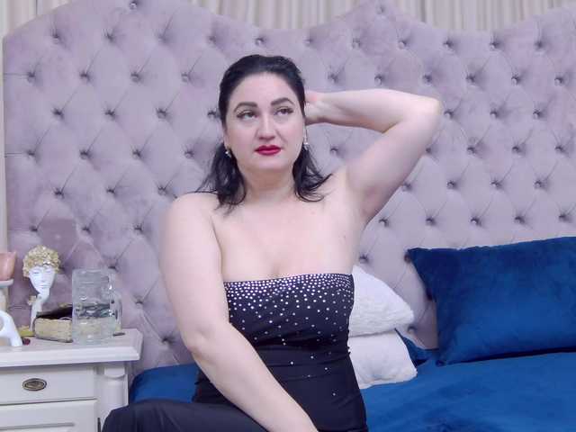 Sex chat gratuit in direct cu CassidyVelvet pe BongaCams