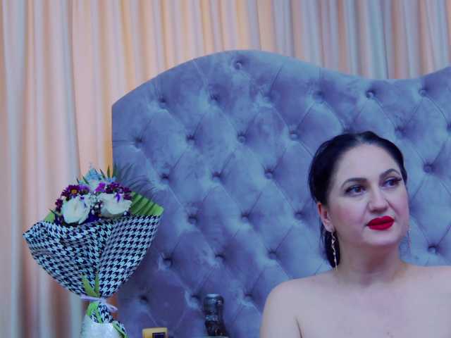 Sex chat gratuit in direct cu CassidyVelvet pe BongaCams