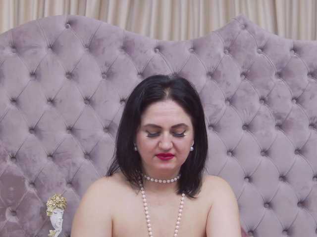 CassidyVelvet's BongaCams show and profile