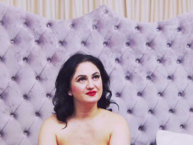 Sex chat gratuit in direct cu CassidyVelvet pe BongaCams