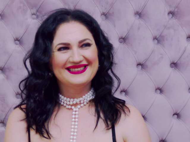 Sex chat gratuit in direct cu CassidyVelvet pe BongaCams