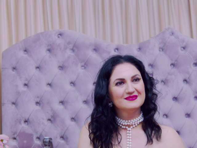 Sex chat gratuit in direct cu CassidyVelvet pe BongaCams