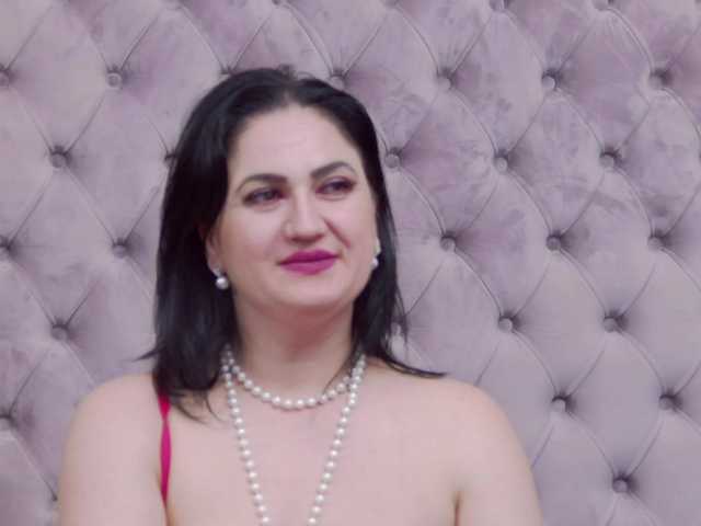 CassidyVelvet's BongaCams show and profile