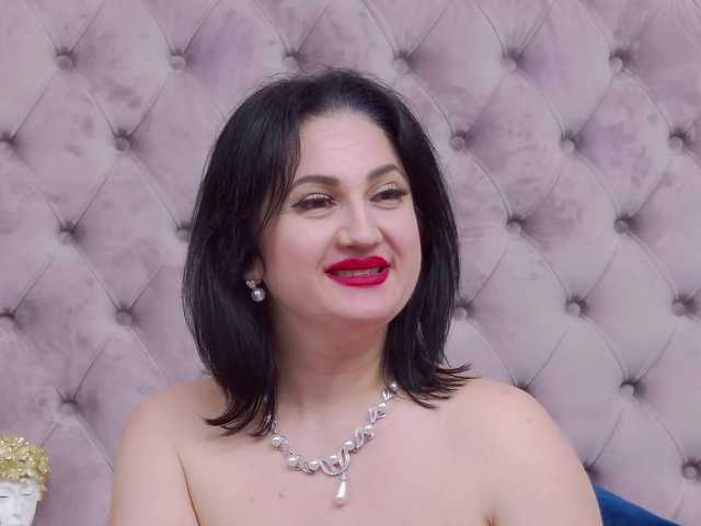 CassidyVelvet's BongaCams show and profile