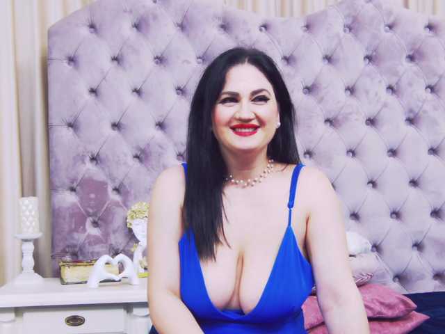 Sex chat gratuit in direct cu CassidyVelvet pe BongaCams