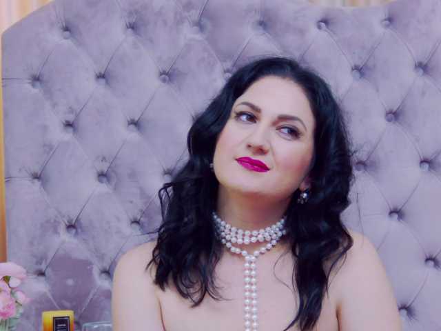 Sex chat gratuit in direct cu CassidyVelvet pe BongaCams