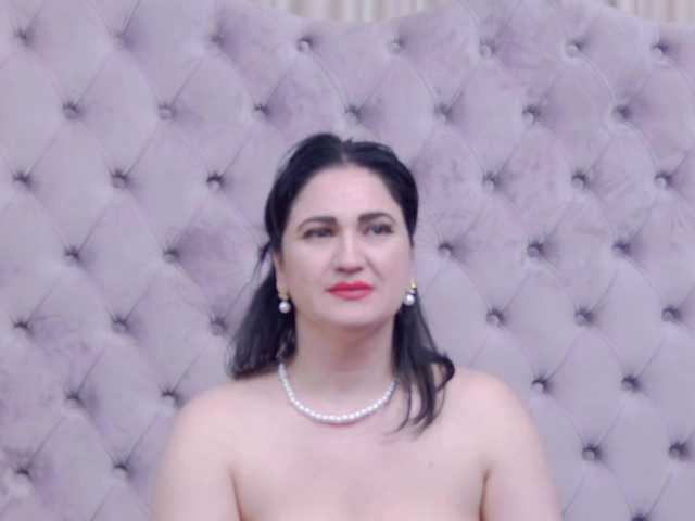 CassidyVelvet's BongaCams show and profile