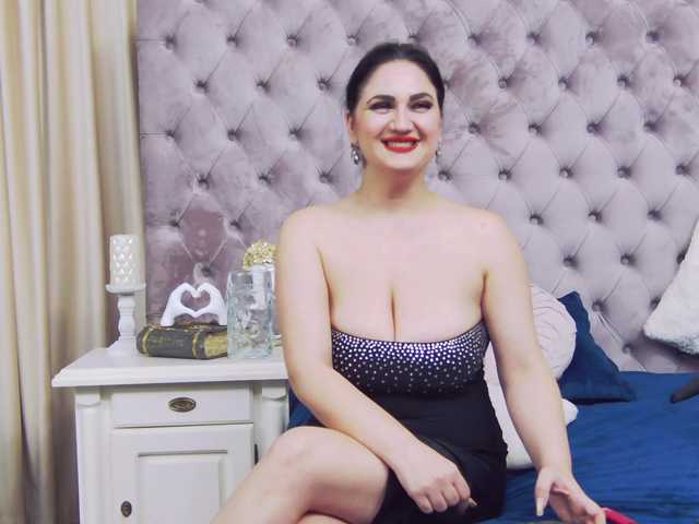 Sex chat gratuit in direct cu CassidyVelvet pe BongaCams