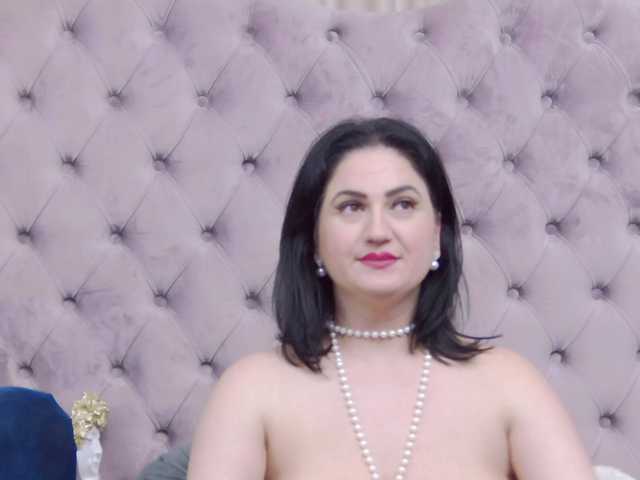 CassidyVelvet's BongaCams show and profile