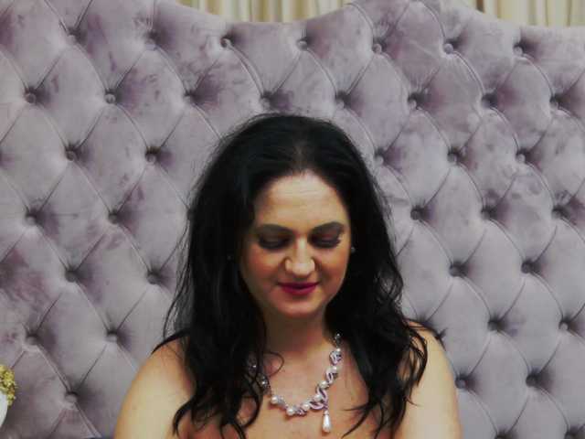Sex chat gratuit in direct cu CassidyVelvet pe BongaCams
