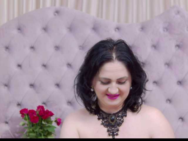 CassidyVelvet's BongaCams show and profile