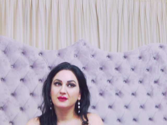 Sex chat gratuit in direct cu CassidyVelvet pe BongaCams