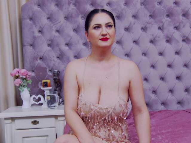Sex chat gratuit in direct cu CassidyVelvet pe BongaCams