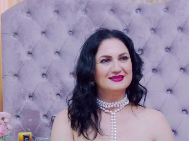 Sex chat gratuit in direct cu CassidyVelvet pe BongaCams