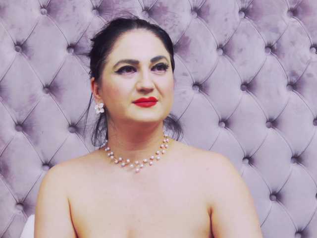 Sex chat gratuit in direct cu CassidyVelvet pe BongaCams