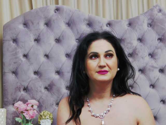 Sex chat gratuit in direct cu CassidyVelvet pe BongaCams