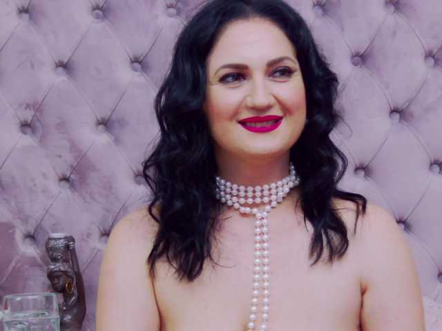 Sex chat gratuit in direct cu CassidyVelvet pe BongaCams