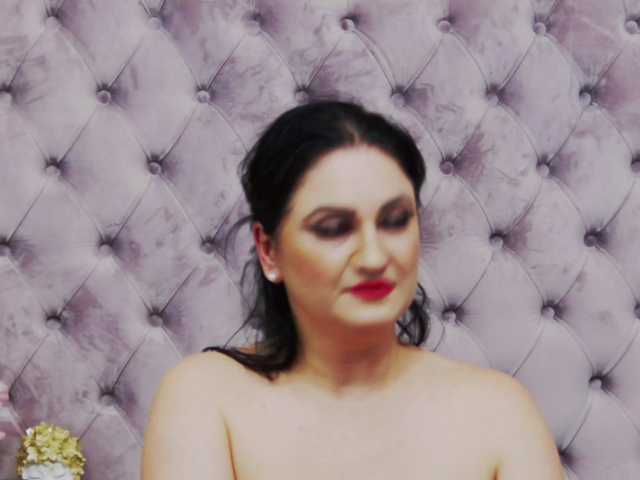 Sex chat gratuit in direct cu CassidyVelvet pe BongaCams