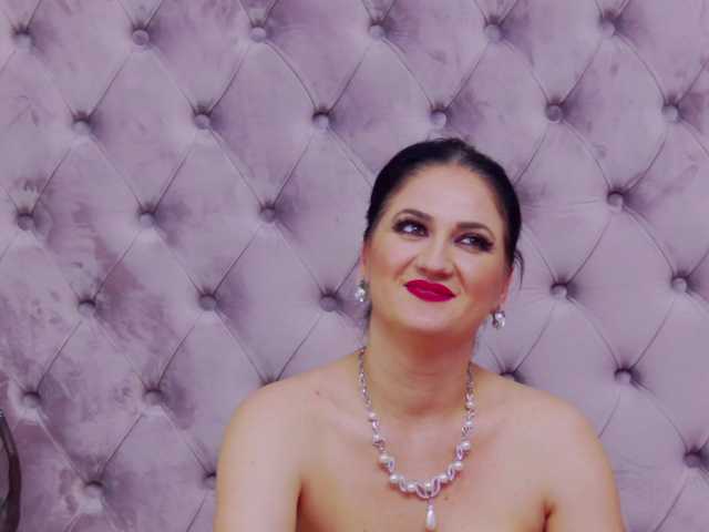 Sex chat gratuit in direct cu CassidyVelvet pe BongaCams