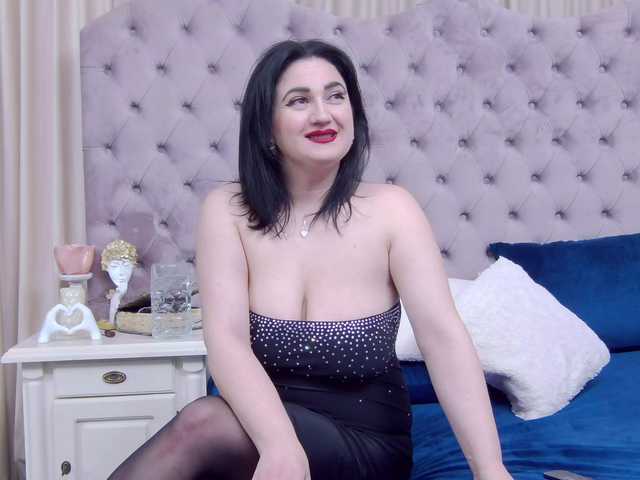 Sex chat gratuit in direct cu CassidyVelvet pe BongaCams