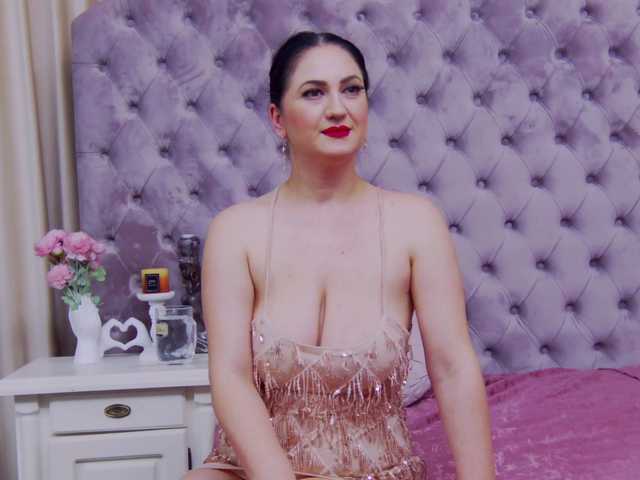 Sex chat gratuit in direct cu CassidyVelvet pe BongaCams