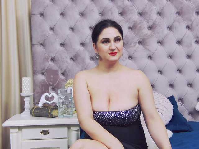 Sex chat gratuit in direct cu CassidyVelvet pe BongaCams