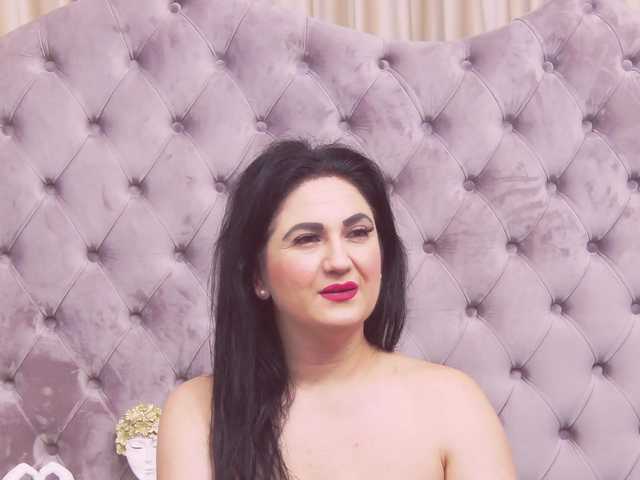 Sex chat gratuit in direct cu CassidyVelvet pe BongaCams