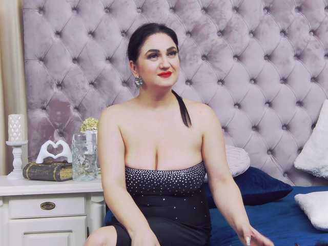 Sex chat gratuit in direct cu CassidyVelvet pe BongaCams