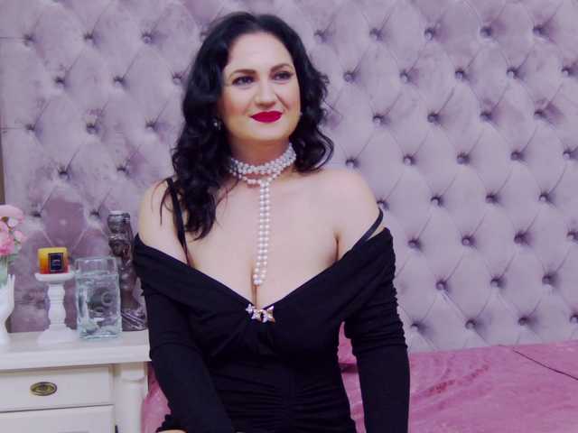 Sex chat gratuit in direct cu CassidyVelvet pe BongaCams