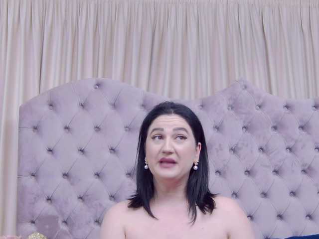 Sex chat gratuit in direct cu CassidyVelvet pe BongaCams