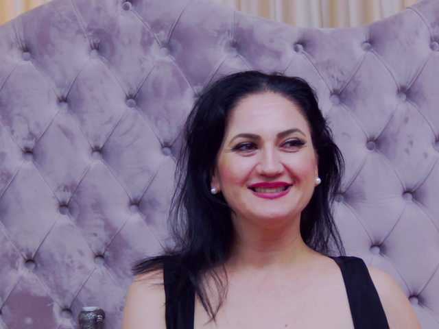 Sex chat gratuit in direct cu CassidyVelvet pe BongaCams