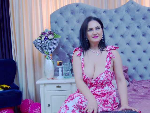 Sex chat gratuit in direct cu CassidyVelvet pe BongaCams