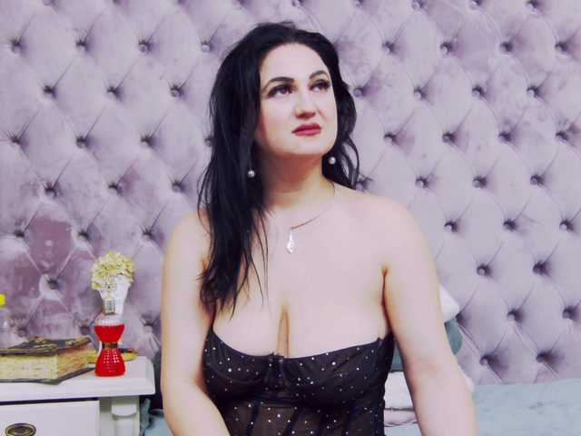 Sex chat gratuit in direct cu CassidyVelvet pe BongaCams