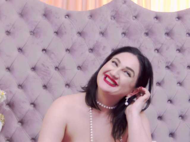 CassidyVelvet's BongaCams show and profile