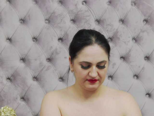 Sex chat gratuit in direct cu CassidyVelvet pe BongaCams