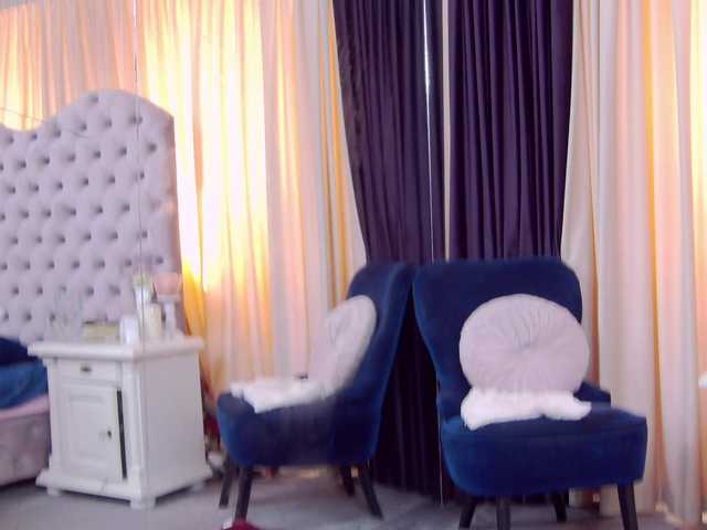 Sex chat gratuit in direct cu CassidyVelvet pe BongaCams