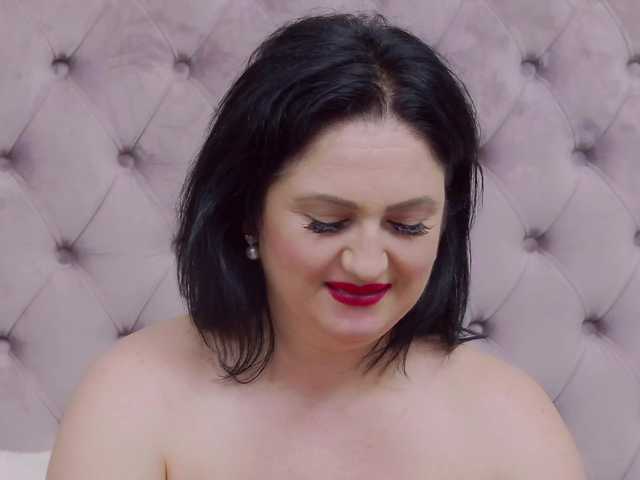 CassidyVelvet's BongaCams show and profile