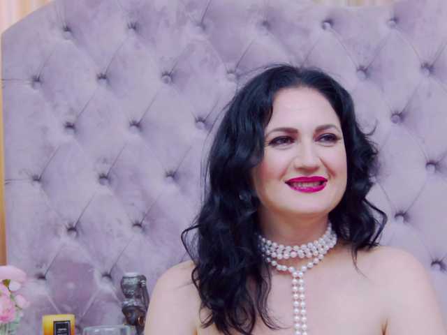 Sex chat gratuit in direct cu CassidyVelvet pe BongaCams