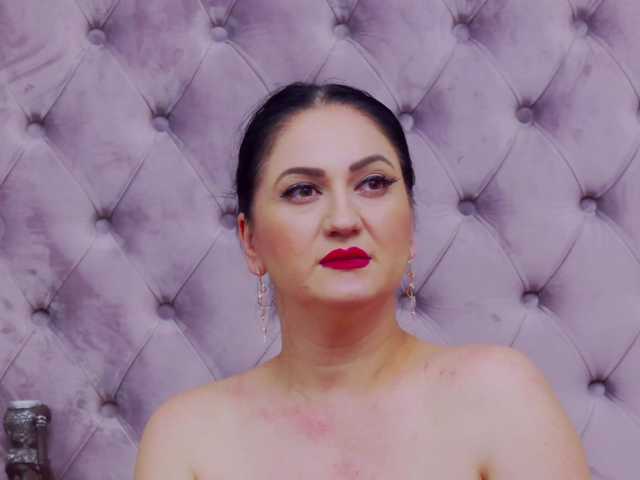 Sex chat gratuit in direct cu CassidyVelvet pe BongaCams